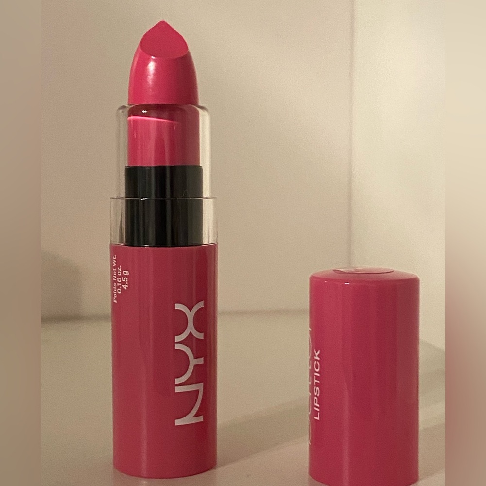 NYX Butter Gloss Lipstick - Shades Taffy
